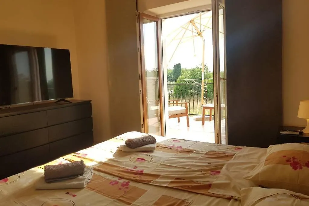 Apartment Buscina,Duplex House With Garden Umag