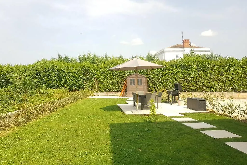 Apartment Buscina,Duplex House With Garden Umag