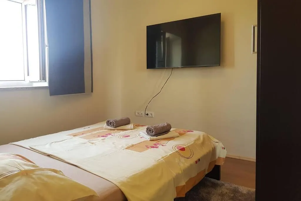 Apartment Buscina,Duplex House With Garden Umag Croatia