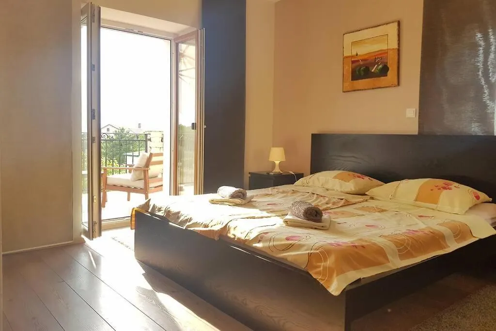 Apartment Buscina,Duplex House With Garden Umag
