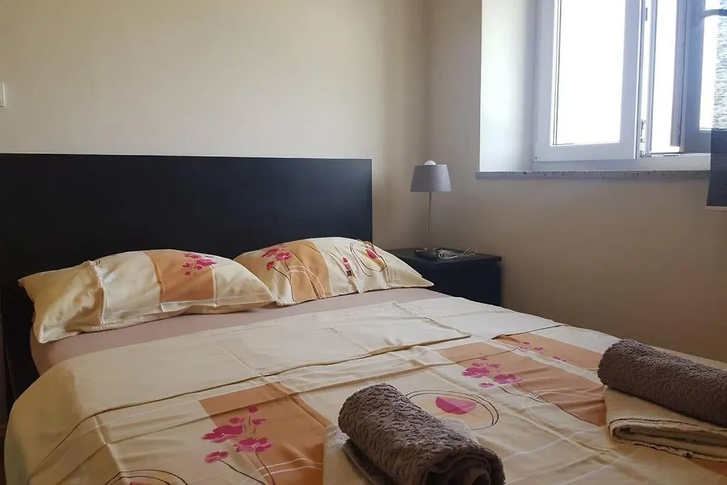 Apartment Buscina,Duplex House With Garden Umag